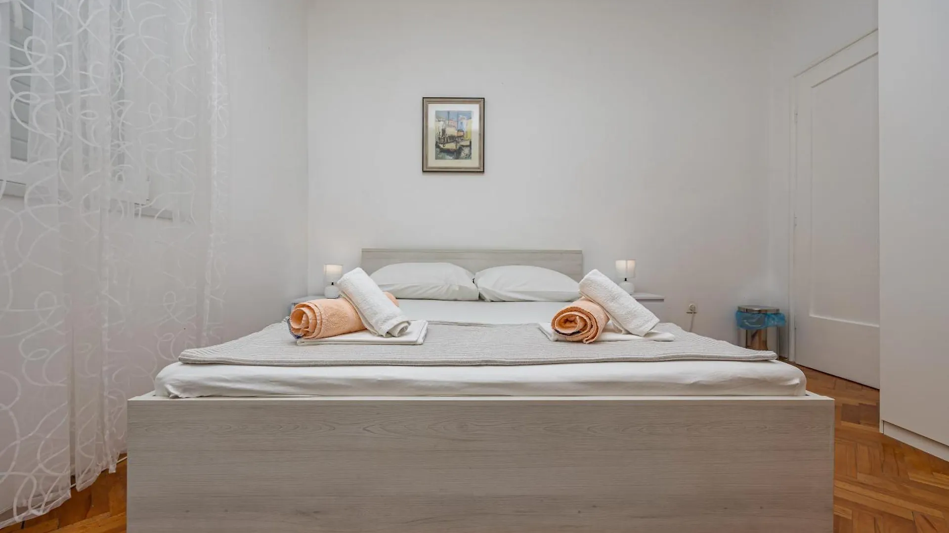 Gasthof Double Bedroom In Center Crikvenica