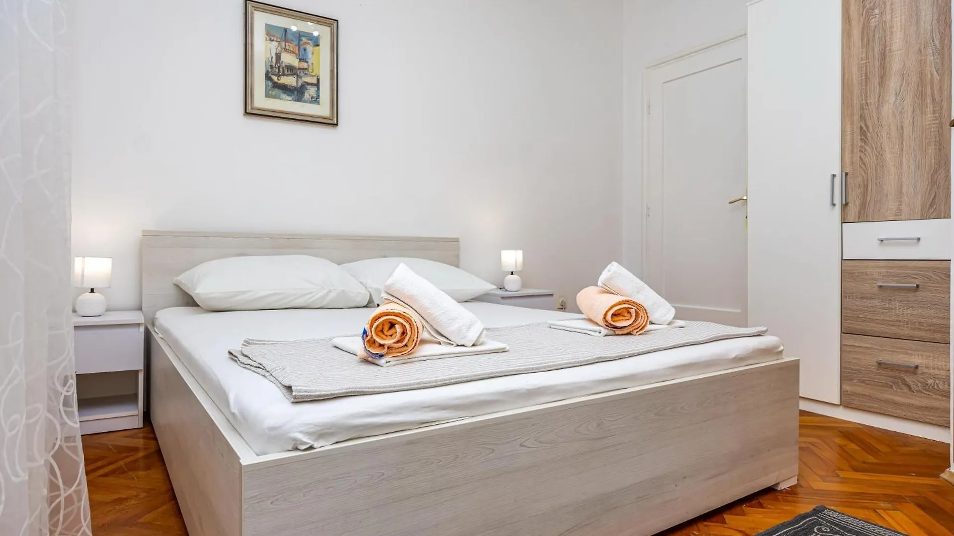Double Bedroom In Center Crikvenica